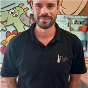 Maestro de Educación Primaria especialista en Audición y Lenguaje con Máster en Investigación e innovación en educación infantil y primaria ofrece servicios destinados al refuerzo educativo hasta 2 ESO y tratamiento de dificultades especificas de aprendiz